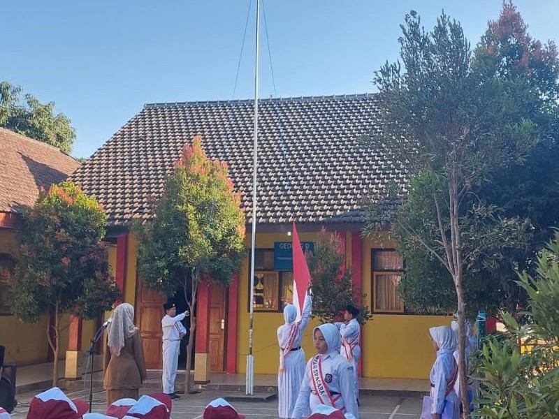 KEGIATAN RUTIN UPACARA BENDERA SENIN, 20 JANUARI 2025